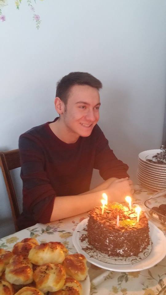 12596094_1022840667780431_1727085747_n