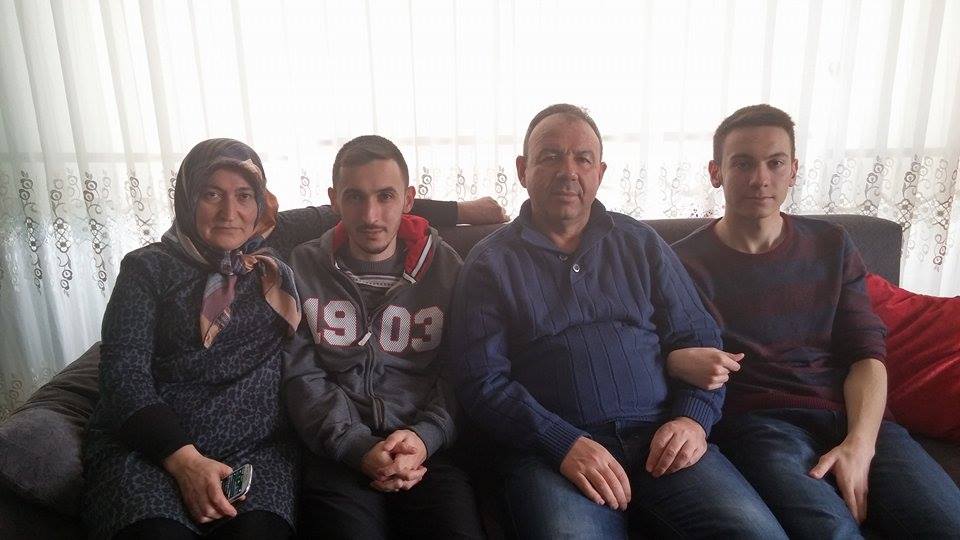 12607367_1022840444447120_1359825903_n